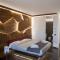 Upper - Boutique Hotel