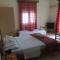 Molos Beach Rooms