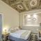 Little Queen Suite