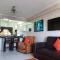 Beach frond apartment