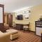 Microtel Inn & Suites by Wyndham Buda Austin South - Buda