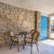 Old Stone House Apartment With A Heated Pool