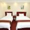 Foto: GreenTree Inn AnHui LiuAn Railway East Station Passenger Station Express Hotel 28/37