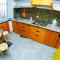 Apartment On Krylova 66 - 乌斯季卡缅诺戈尔斯克