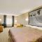 Super 8 by Wyndham Lexington Hamburg Area - 列克星敦