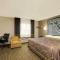 Super 8 by Wyndham Lexington Hamburg Area - 列克星敦