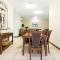 Huge CBD Top Floor Apartment with Breath Taking Views! - Darwin