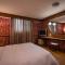 Golden Phoenix Hotel