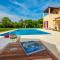 Villa Mirna