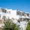 Captain Manos Studio Apartments