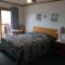 Algoma Beach Motel
