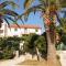 Seafront vacation house w JACUZZI 5 meters from beach - Sumartin