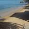 Sunrise Paradise/Carlito´s Place