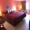 Econo Lodge North