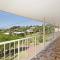 Foto: KINGSCLIFF HOLIDAY HOME ON THE HILL - SYD'S VIEW 15/16