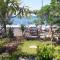 Warung Pantai Bungalows