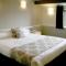 Damon’s Hotel