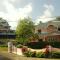 Plantation Beach Villas