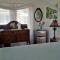 Terra Cottage, 1 or 2 bedroom Cottage in Hodges Bay - Cedar Grove