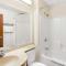Microtel Inn & Suites by Wyndham Wellton