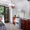 Vasos Bay House