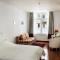 Old Square Studio Apartment