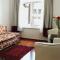 Old Square Studio Apartment