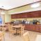 Hawthorn Extended Stay by Wyndham Corpus Christi Padre Isle