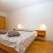Apartments and rooms Novigrad 1624 - نوفيغراد استريا