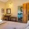 Three Tree Hill Lodge