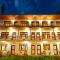 Rainbow Hostelier