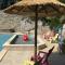 Camping Chalets Les Chênes Verts - 沃格于埃