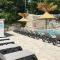 Camping Chalets Les Chênes Verts - 沃格于埃