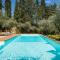 Villa in Private Estate,shared Pool,parking,3km to Ponte Vecchio