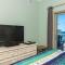 Crystal Tower Corner Unit 801