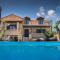Tierra Olivo Villas