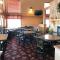 Kelly Inn and Suites Mitchell