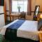 Pymgate Lodge Hotel Manchester Airport - تشيدل