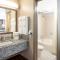 Super 8 by Wyndham Springdale AR