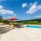 Peaceful holiday home with pool - Mazeyrolles