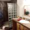 DiamondStone Guest Lodges