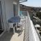BED Apartment with 3 bedrooms and balcony