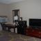Super 8 by Wyndham Warner Robins