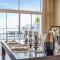 Foto: Princes Wharf - Luxury 2BR Penthouse with Amazing Views 9/48