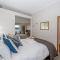 Foto: Princes Wharf - Luxury 2BR Apartment 17/32