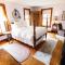 Round Barn Farm B & B Event Center - Ред-Уинг
