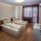 Hotel West