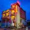 Hotel West