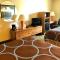 Super 8 by Wyndham Dodgeville