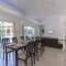 Phikun 4 BR Private Pool Villa - Chalong